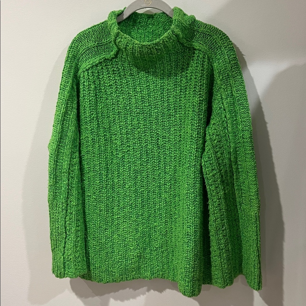 FREE PEOPLE EVERYDAY COTTON MOCKNECK KNIT SWEATER LIME size small - Picture 3 of 3
